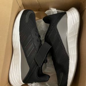 Adidas Duramo size 11 toddler